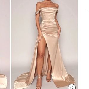 MODA GLAM SIZE 2, “AMELIE” GOLD FLOOR LENGTH GOWN